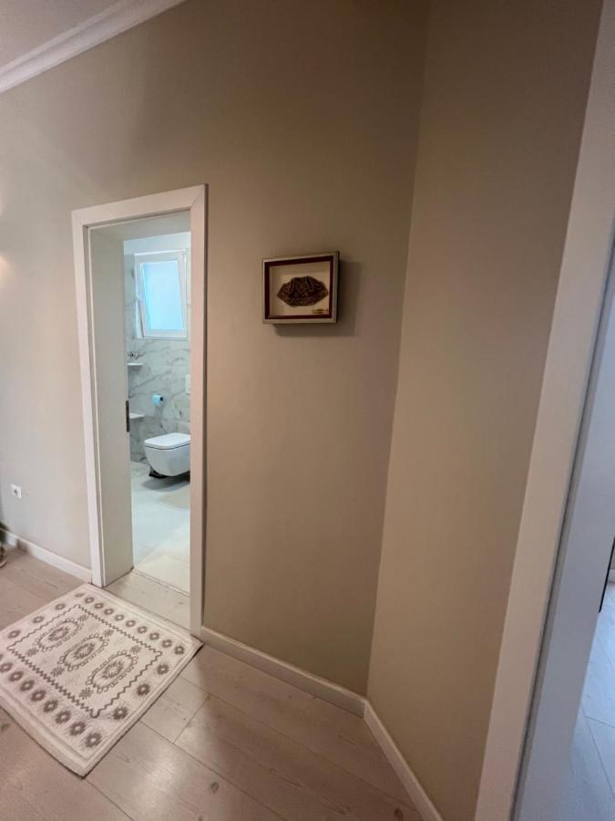 Grand New Bazaar Apartment Tirana Bagian luar foto