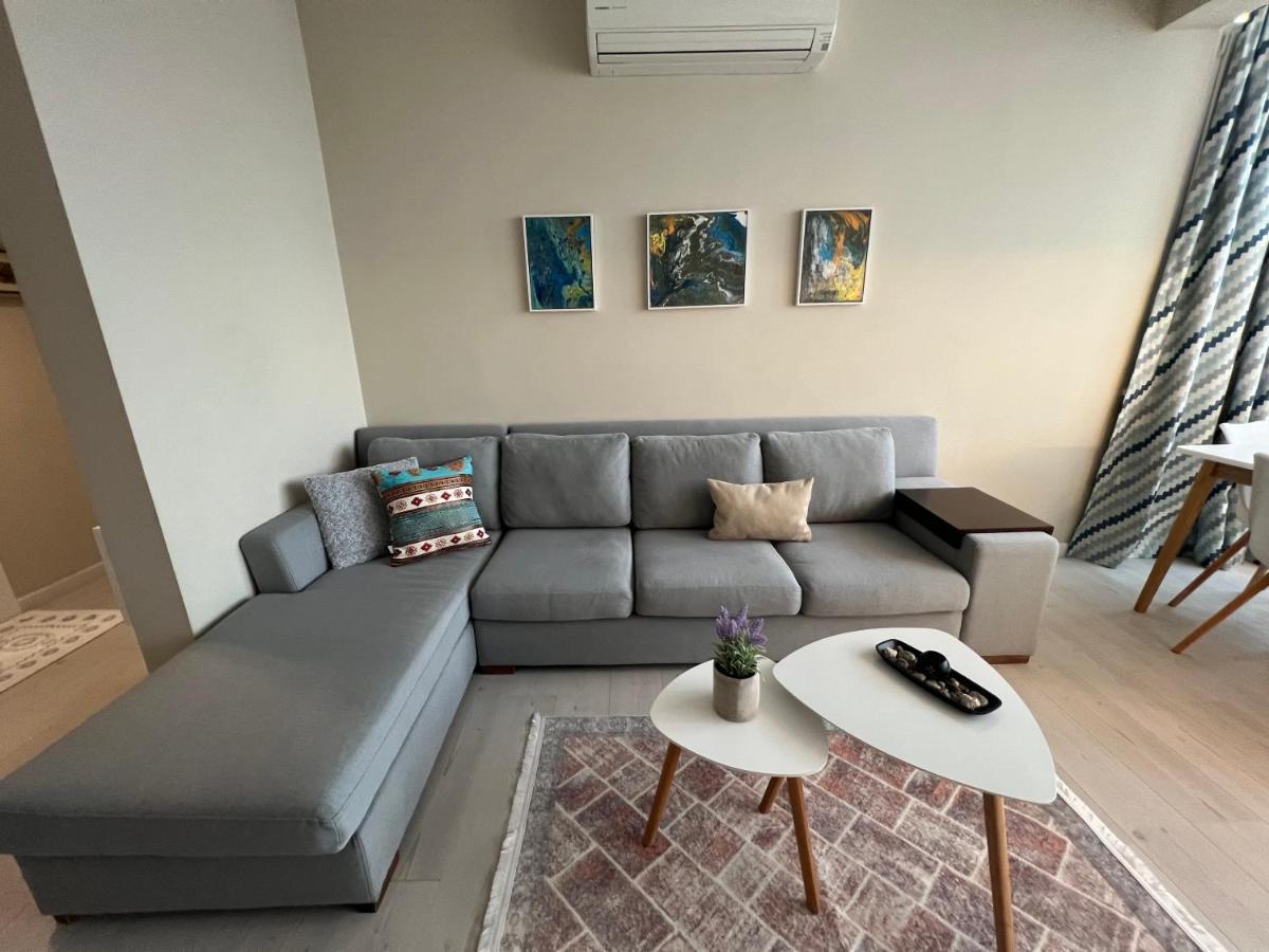 Grand New Bazaar Apartment Tirana Bagian luar foto