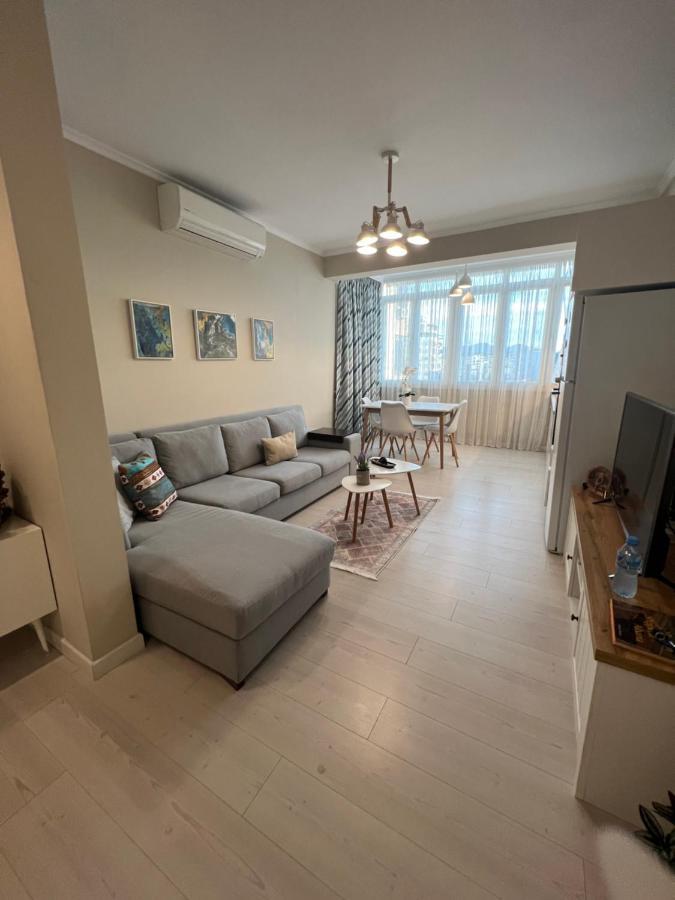 Grand New Bazaar Apartment Tirana Bagian luar foto