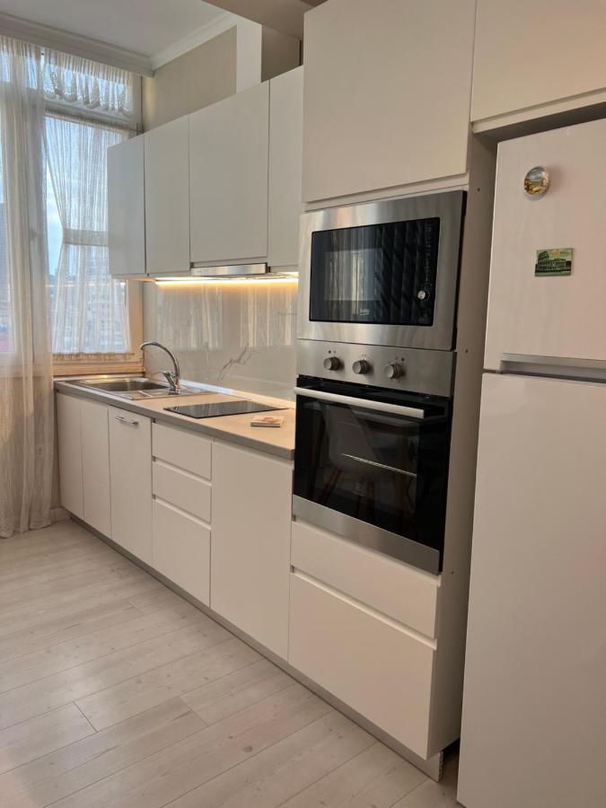 Grand New Bazaar Apartment Tirana Bagian luar foto